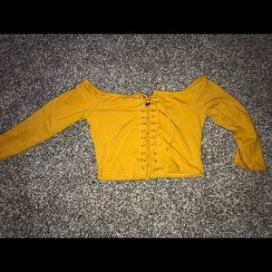 Long sleeve crop top